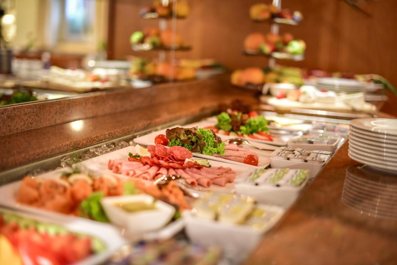 Hotel Wuerttemberger Hof Öhringen Εξωτερικό φωτογραφία